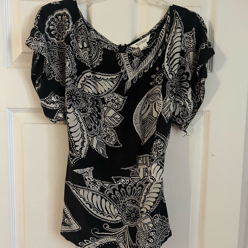Black and White Floral Women's Top